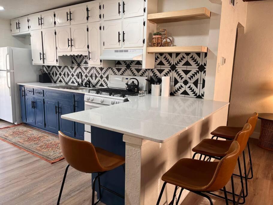 הוילה אלבוקרקי Casa Charleston-3Br-2Bath-Hot Tub-Pet Friendly-No Pet Fees! מראה חיצוני תמונה